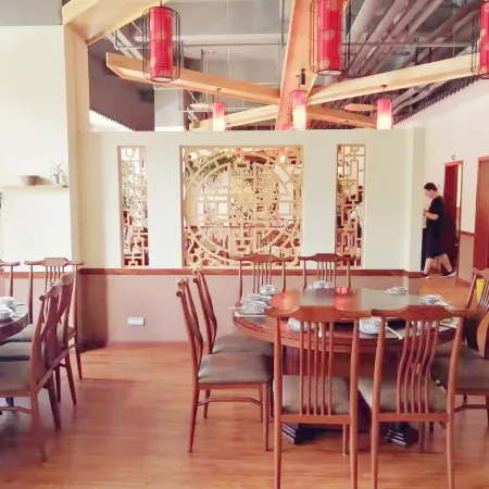 Quanji Business Travel Hotel (QujingQilin Garden Branch)