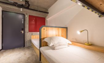 UniLoft Hostel (Dalian Railway StationDongguan Street Historical and Cultural Block Store)