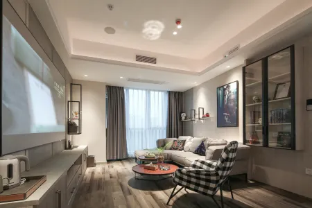 Chaoqu Designer Boutique Apartment(Guangzhou Panyu Wanda South Village Wanbo Metro Station) Отели рядом с достопримечательностью «Guangzhou Vocational College of Technology & Business»