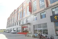 Grassland Red Theme Hotel Hotels near Chayouhouqi Langlang Mountain Barbecue Camping Base