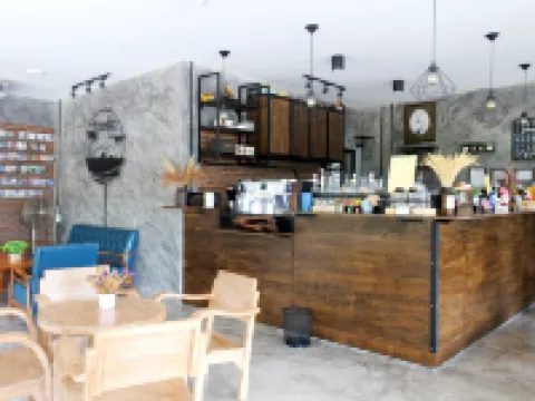 โรงแรม เดอะ นีลวัฒน์ ริเวอร์ไซด์ โรงแรมในอำเภอ พุนพิน