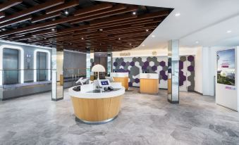 1. Yotelair..