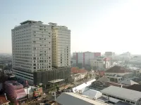 佩穆達劉易斯其恩飯店 加魯達公園附近的飯店