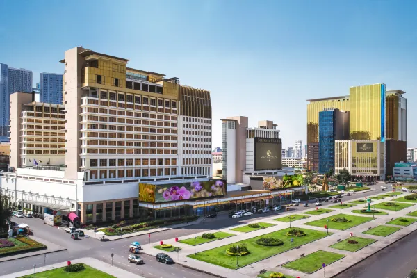 NagaWorld Hotel & Entertainment Complex: Cambodia’s Premier Destination for Luxury, Gaming, and Leisure