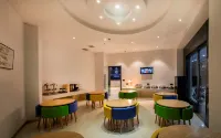 Starway Hotel