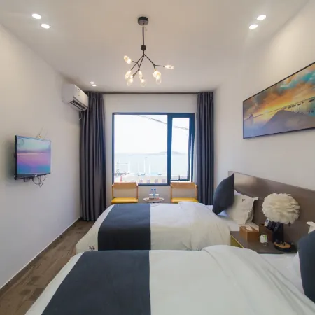Fuguang Bieyuan Hostel
