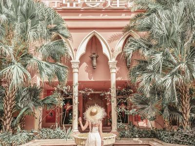 Amanda Hotel