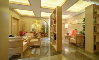 Fuyang Moli Luhua Business Hotel (Fuyang ecological paradise store)