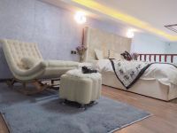 广州喜点国际公寓 - 风情复式电影大床房