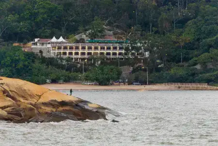 Pousada de Coloane Boutique Hotel Отели рядом с достопримечательностью «Пляж Хак-Са»