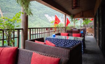 Renyi Hotel (Gongtan Ancient Town)
