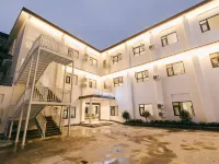 Helen Life Hotel Hotels near Yazhou Lounge Bridge