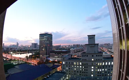 Yayi Serviced Apartment (Changchun Haikou Road Subway Station China-Japan Friendship Hospital) Отели рядом с достопримечательностью «Branch of Changchun Institute of Technology»