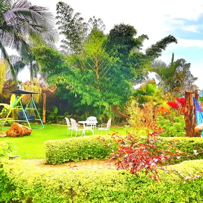 Yambi Guesthouse Hotels near مسجد دار السلام Masjid Darusalam