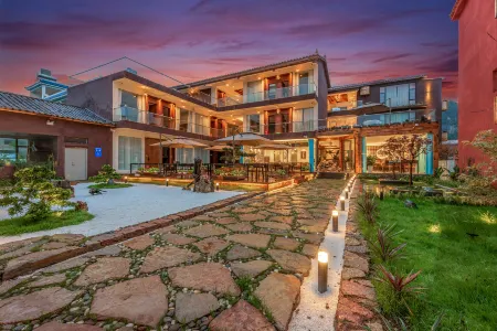 Puzhehei YunXiGu Boutique Hotel Отели рядом с достопримечательностью «Puzhehei Scenic Area»