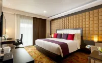 Eastparc Hotel Yogyakarta - Parvekkeita
