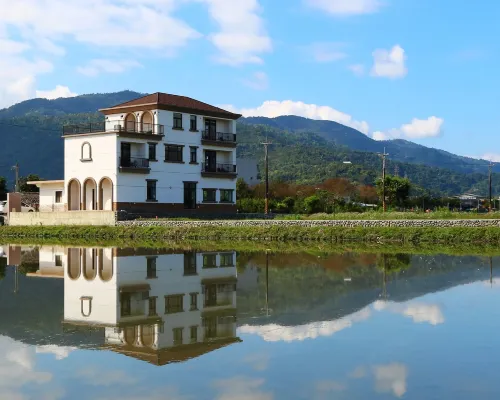 86.88 B&B Hotels near Spring Onion Museum