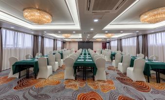 Days Inn by Wyndham Business Place Guilin Yishun