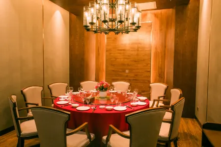 Yuangu Hotel Отели в г. Юаньмоу