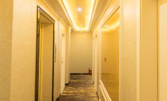 Fengcheng Business Hotel (Haikou Fengxiang Road)