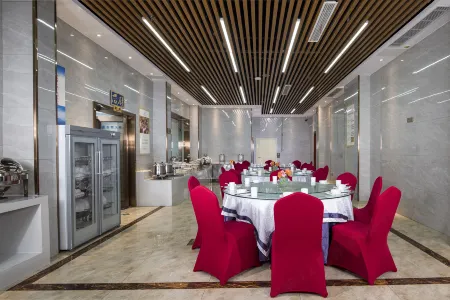 Vienna 3 Best Hotel (Yongcheng East Avenue) Отели рядом с достопримечательностью «Fuzi Mountain Scenic Area»