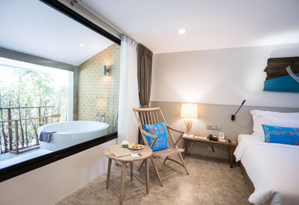 5. 디바나 끄라비 ..