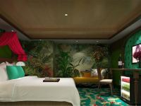 万年希尔顿艺术酒店 - 温馨一室大床房