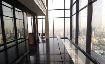 Bangkok Center / High-End Apartment / Experience Memory Master Live Shooting Site