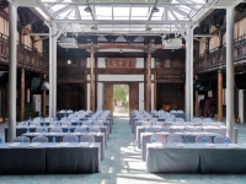 Shilily WeiYan Heritage Hot Spring Resort Hotel