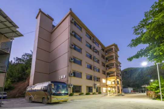Guicun River Hotel Hotels near Detian Transnational Waterfall Scenic Spot