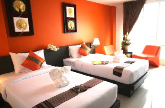 Twin Hotel Hoteles cerca de Phuket Vocational College