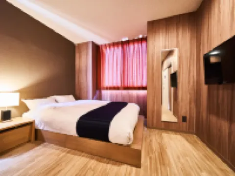 &AND HOSTEL SHINSAIBASHI EAST Hotels near Osaka Castle