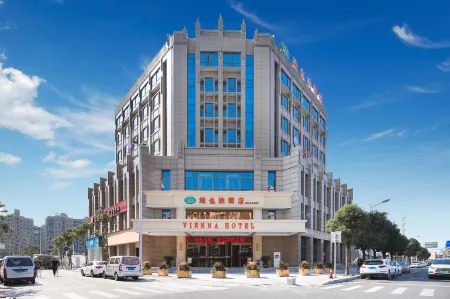 Vienna Hotel(Wenzhou Chashan University City Branch) Отели рядом с достопримечательностью «Towering Big Ancient Tree»
