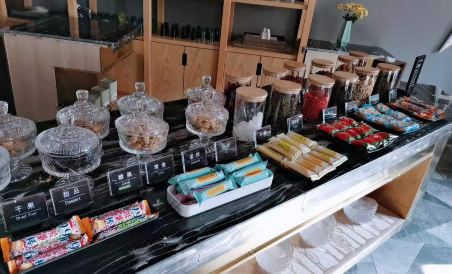 Kunyi Moonlight Hotel (Lanzhou East market Weather Bureau subway station store) - Housity