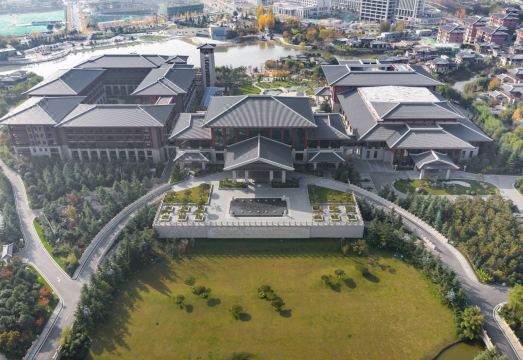 우아히 그랜드 호텔 전경