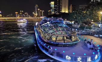 Yimi Hotel (Guangzhou East Lake subway station  Pearl River night tour Terminal)