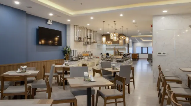 Seana Hotel Отели рядом с достопримечательностью «Лонг Шон»