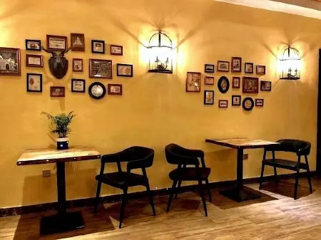 Lushan Yunlianju Chinese Inn (Guling Street) Отели рядом с достопримечательностью «Hanyang Peak»