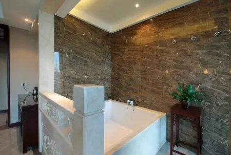 Zhangzhou Yinjia Hotel (Gucheng Branch)