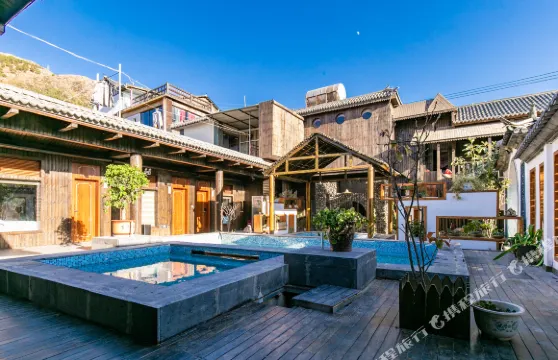 洱源海芝源曾家灣温泉酒店