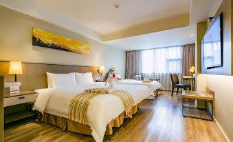 RongYi Hotel (Chengdu Kuanzhai Alley Xiyuhan Road East Subway Station)