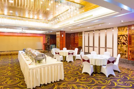 Meister Hotel Отели рядом с достопримечательностью «Qijiang Farmer Print Academy»