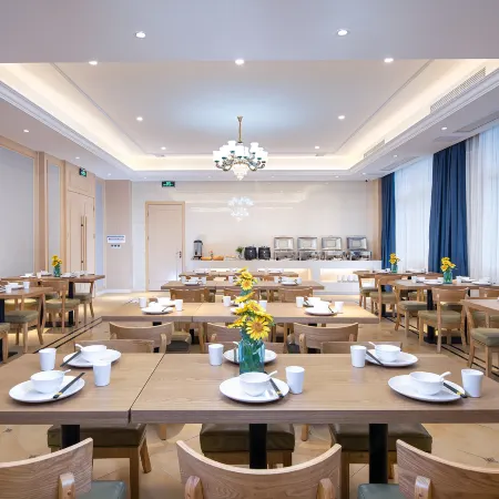 Vienna International Hotel Quxian Wenfeng Scenic Area