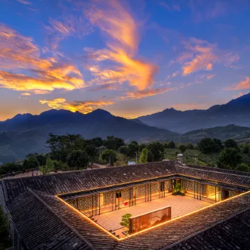 Yunling Tea Manor