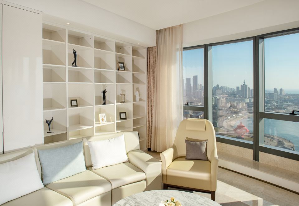 3. 하이 인터내셔널..