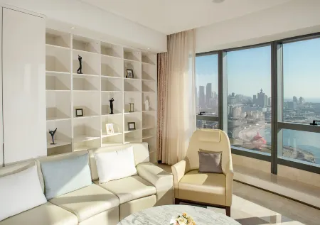 Haiyi International Apartment Отели рядом с достопримечательностью «Ocean University of China Calligraphy Institute»