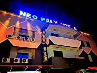 Neo Paly Hotel トゥン・サカラン海洋公園周辺のホテル