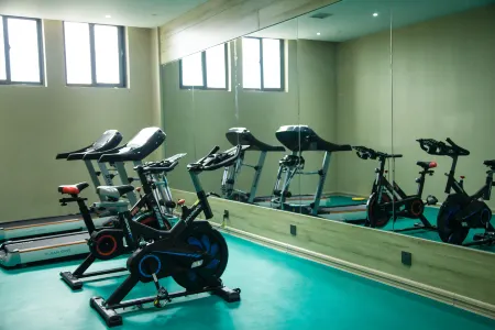 Shanluo Shanshui Times Hotel Отели рядом с достопримечательностью «Shangluo University»