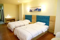 Shangluo Old Beijing Hotel Hotels near Dayun Temple