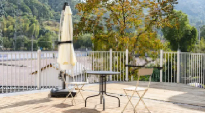 Floral Hotel·Lishui Dear Our Homestay (Guyan Huaxiang Store)